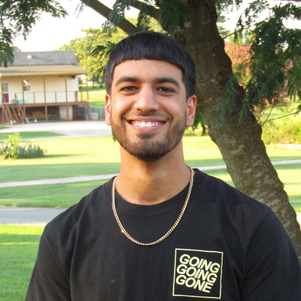 Meet your Posher, Javier